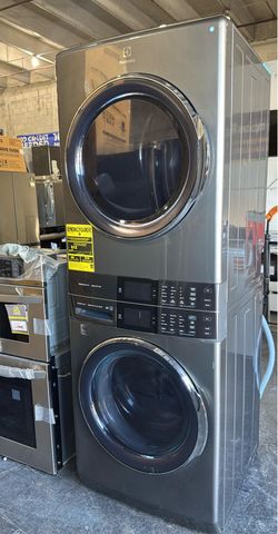 Electrolux - Laundry Tower Single Unit Front Load 4.5 Cu. Ft. Washer & 8 Cu. Ft. Electric Dryer