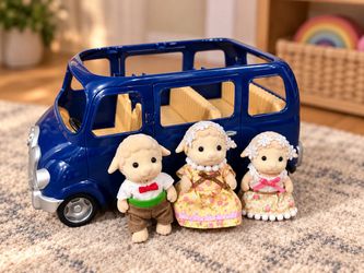 Calico Critters Blue 7-Seater Family Van + Sheep Family