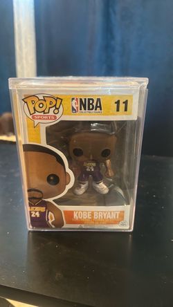 Kobe Bryant Pop + case