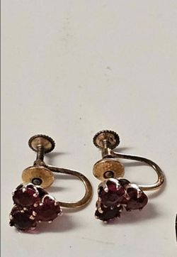 10k gold earrings