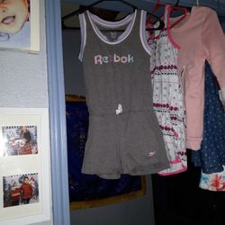 Girls Clothes 