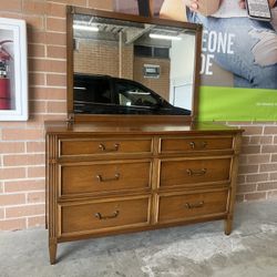 6 drawers dresser and mirror