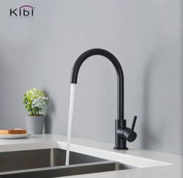 Slick Sink Faucet- matte black