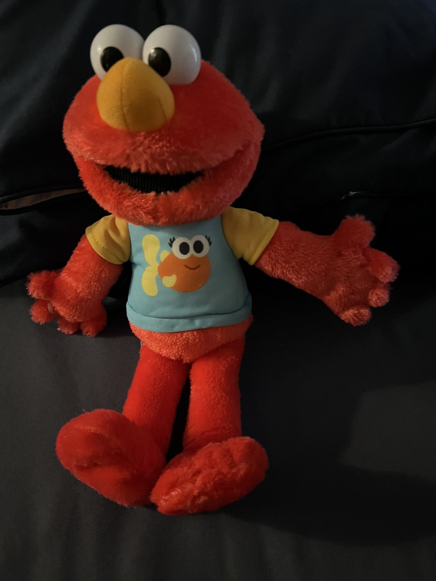 Elmo Sing Along