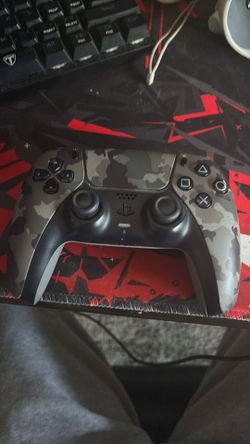 PlayStation 5 controller