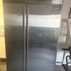Subzero Refrigerator 
