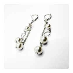 Handmade Faux Pearls & Silver detail Dangling Earrings - Color Silver/Pearl 