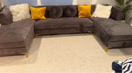 U-shape sectional