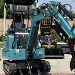 New Diésel Kubota 2 Ton Mini Excavator For Sale Located In Chino, Ca Price Is Negotiable Hablamos Español 