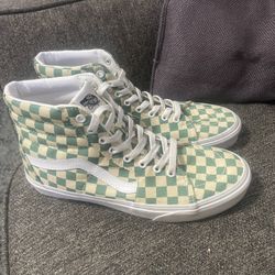 Vans high top tennis shoe