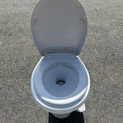 Brand New luxury RV toilet for $120