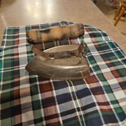 Antique Graybar Electric Flat Iron (circa mid-1920s)