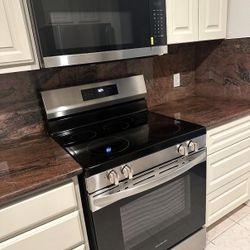 Frigidaire 30" Electric Range