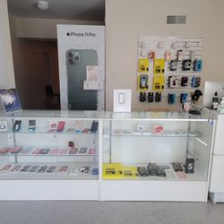 IPHONE AND ANDROIDS ACCESSORIES 