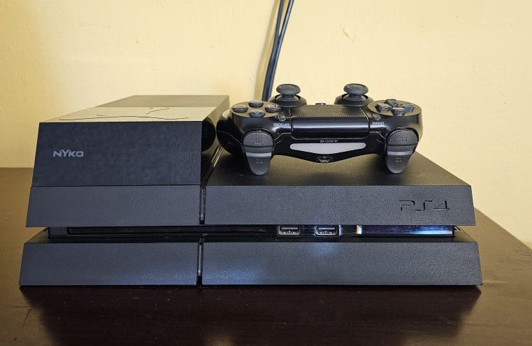 ps4 with 3TB hard drive VR and 6 games