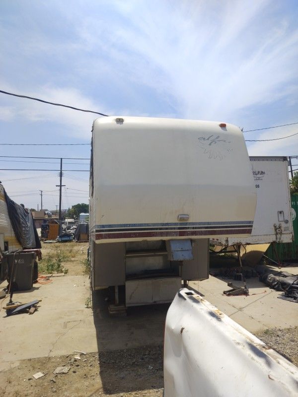 35' Alfa FIFTH WHEEL