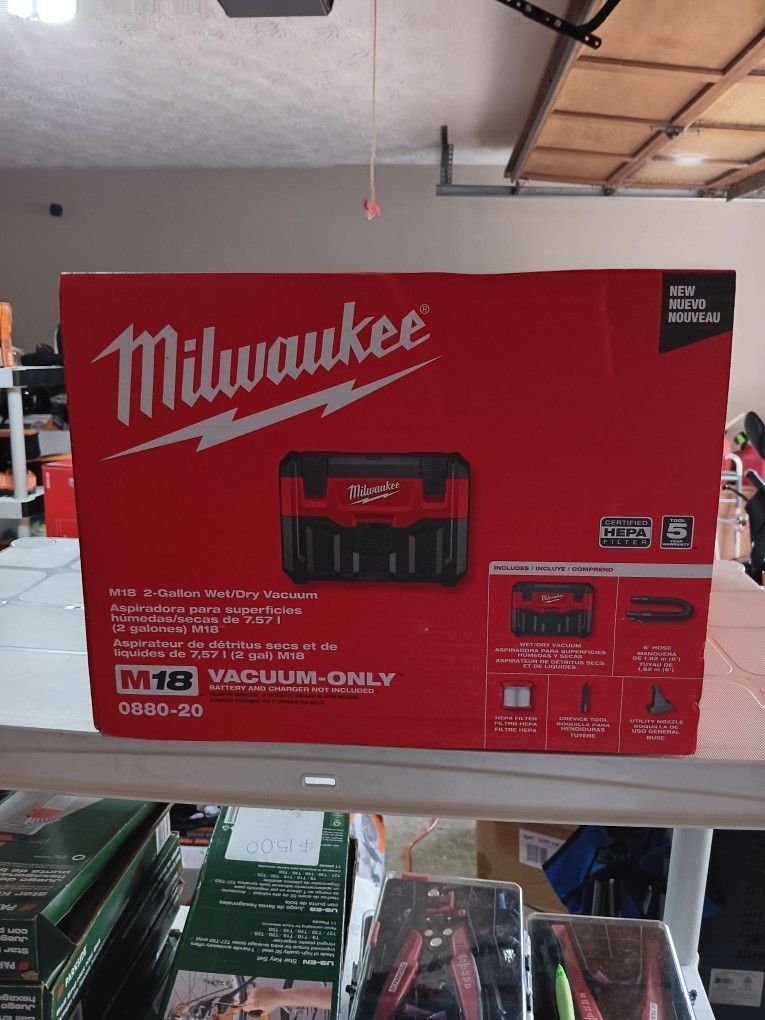 Milwaukee M18 Vacuum $130 Brand New