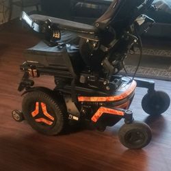 F3 Corpus Electric Wheelchair