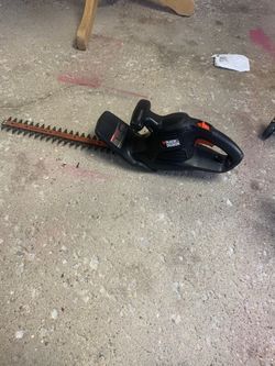 Hedge trimmer electric