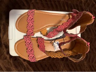 NEW!!! WOMENS ASHLEY BLUE SIZE 12 SANDALS  WITH PINK DESIGNED STRAPS & ZIPPER HEEL