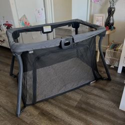 Chicco Alfa Lite Lightweight Travel Playard - Midnight