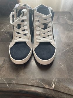 Brand New Never Worn Blue Rainproof Tennis Shoes. Girls 6.5