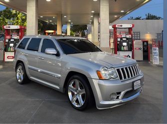 2008 jeep srt8