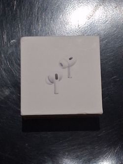 Apple AirPods Pro 2nd gen with Wireless Charging Case - White