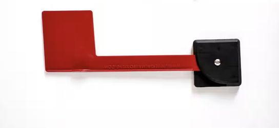 Plastic Premium Universal Mailbox Flag in Red.