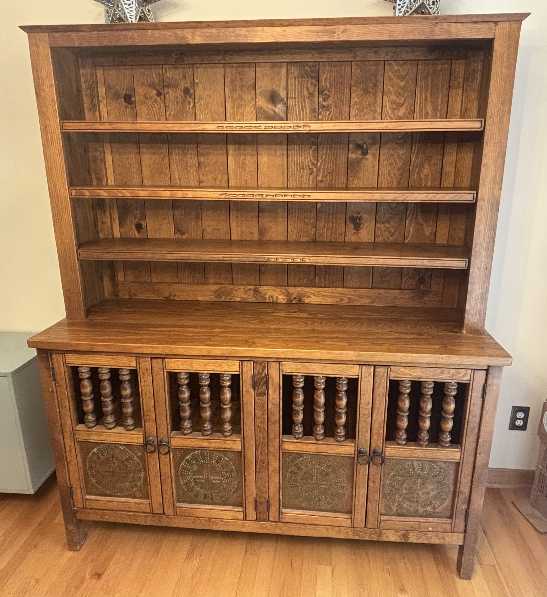 Wood Hutch (base and shelves)