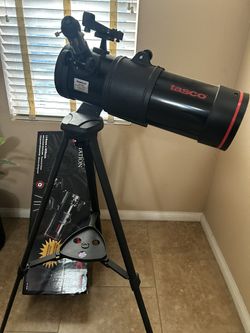 Tasco Spacestation 114x 500mm Reflector ST with Variable LED Red Dot Finderscope Telescope
