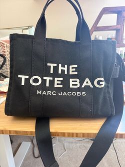 Marc Jacob’s small traveler tote