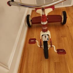  Radio Flyer Tricycles Trike Ages 2 To 4 $30. 