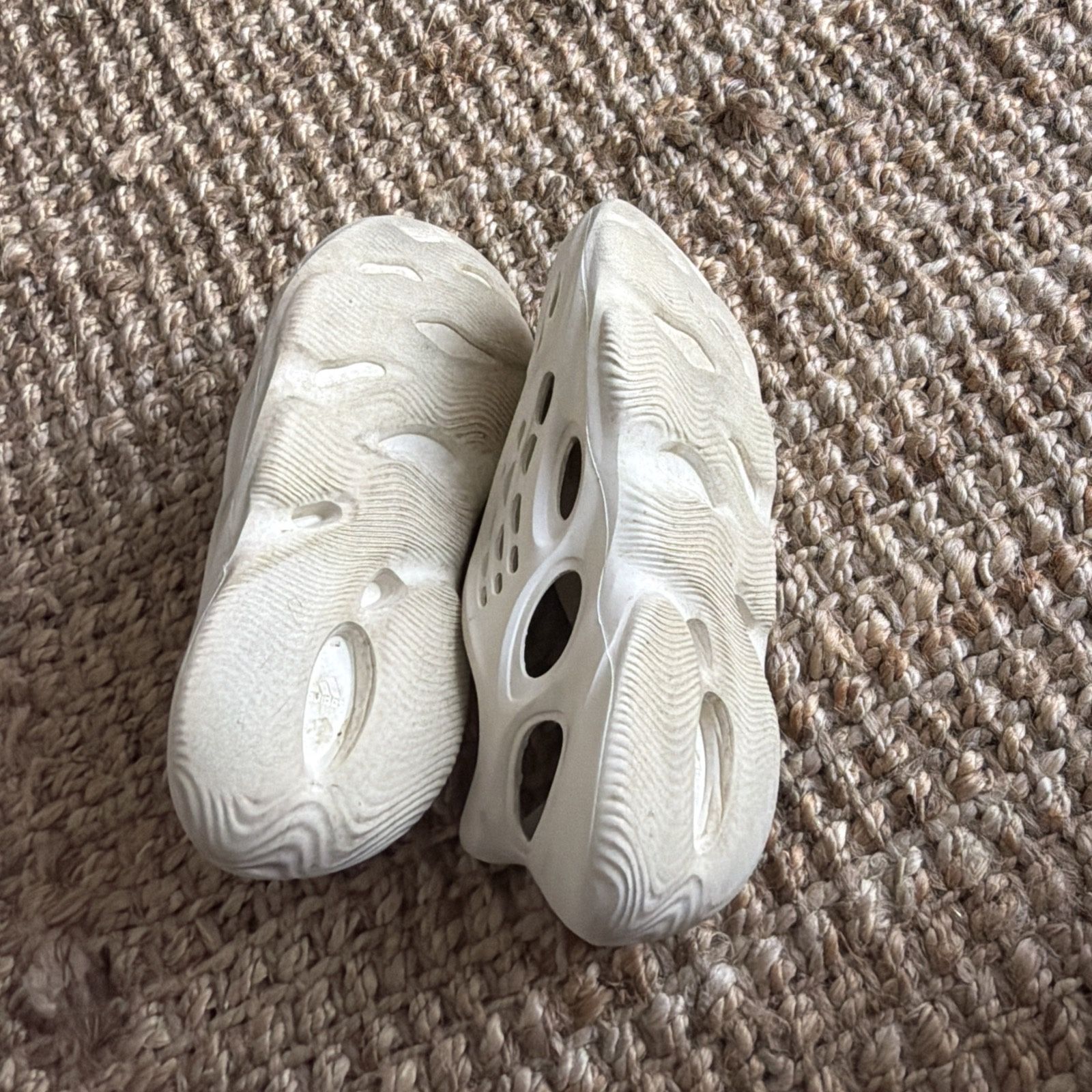 Adidas Yeezy RNNR Ararat