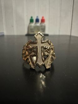 10k Gold Cross Ring