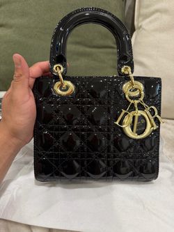 Dior purse
