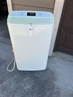 Portable Air Conditioner - LG, 11,000 BTU