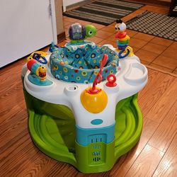 Baby sit and play rocker