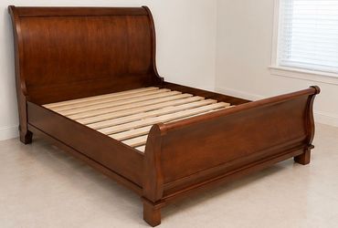 $600 Bedframe size Full