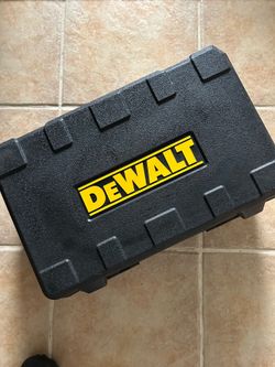Dewalt 4 piece tool set 18V Combo kit with 6 Batteries