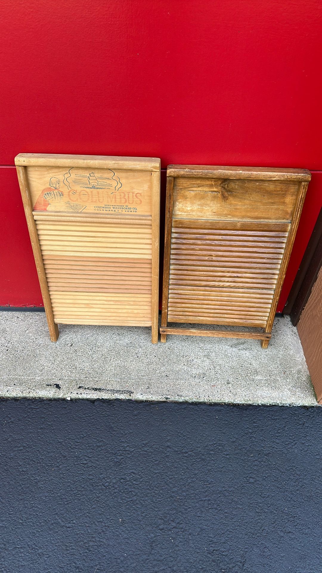 2 Vintage Wash boards