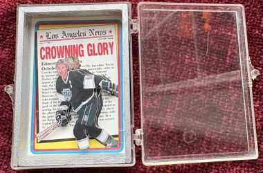 Rare Wayne Gretzky in 3D Shadow Box 1990 Topps HOF Crowning Glory #3 Kings