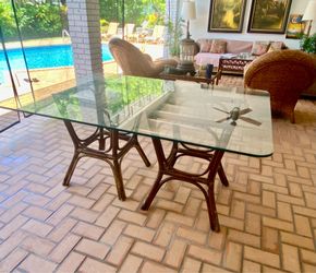 Rectangular dinig table w 2 rattan base