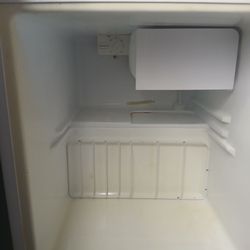 compact mini fridge