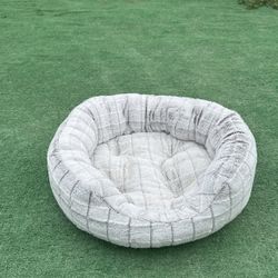 Small Cat / Small Dog Bed 