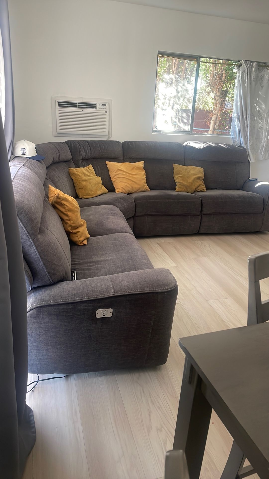 Reclinables Sectional Sofa
