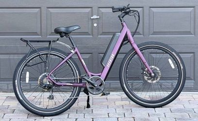 Aventon Pace Step-Through E-Bike Come With Battery Charger