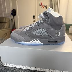 Jordan 5 wolf greys size 10.5