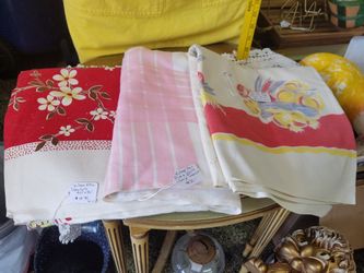 VINTAGE TABLECLOTHS