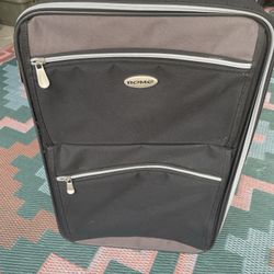Rome Black Carry-on Rolling Luggage